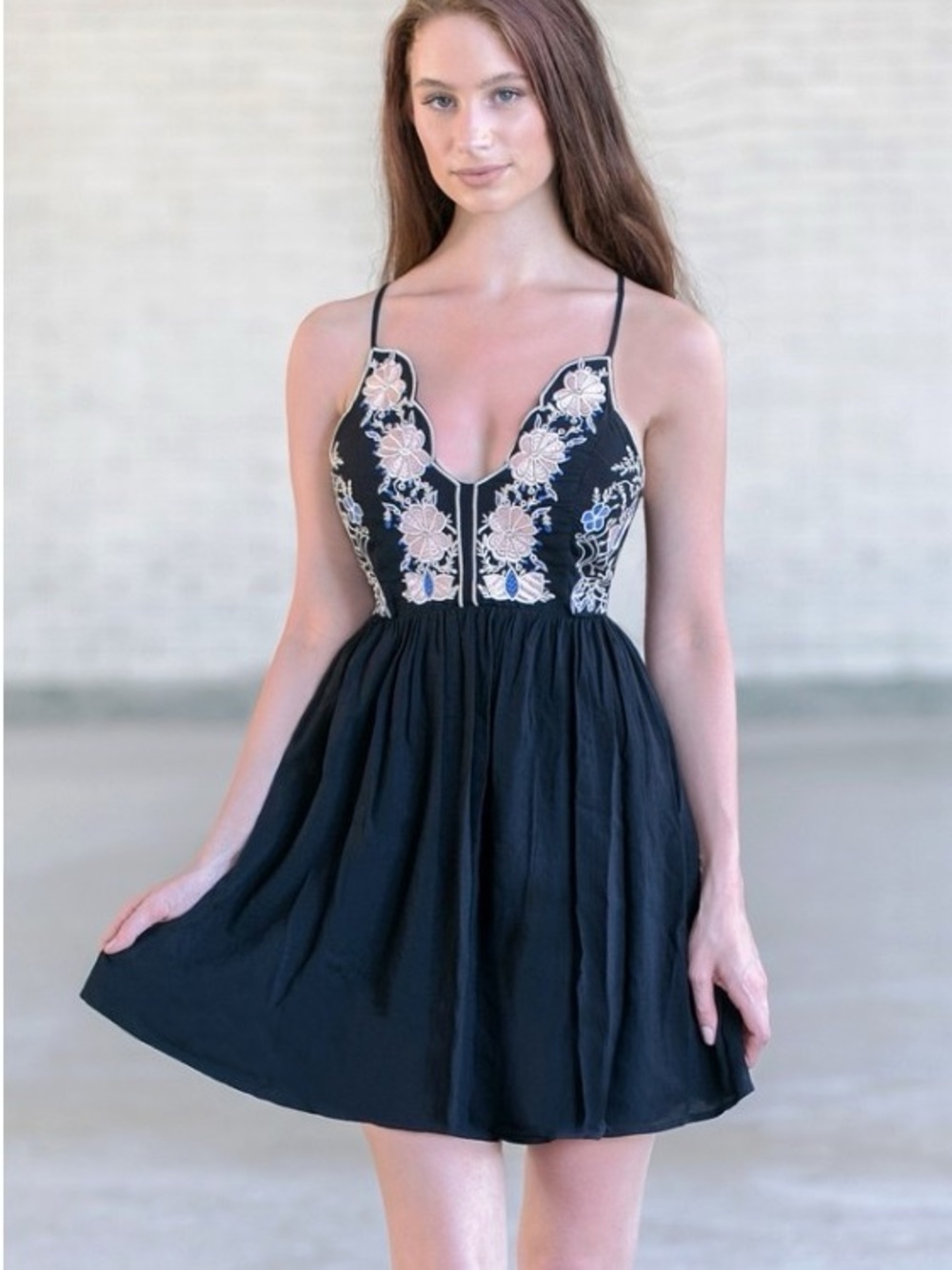 L'ATISTE Black Mini Dress with Cream Floral Appliqué